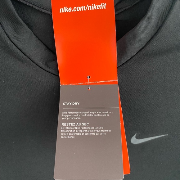 Nike Boys Sports Apparel - Picture 5 of 7